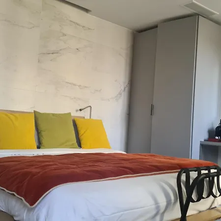 Le Petit Trianon Et Le Charme Des Hotel