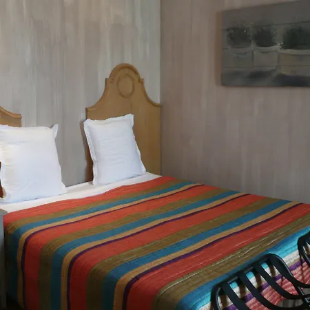 Le Petit Trianon Et Le Charme Des Hotel 2*