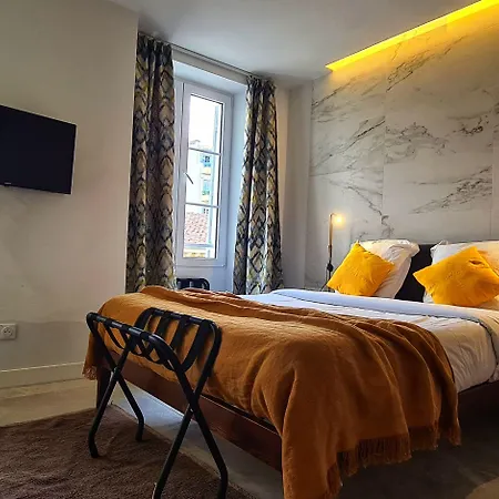 Hotel Le Petit Trianon Et Le Charme Des Nice