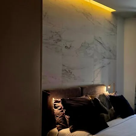 Le Petit Trianon Et Le Charme Des