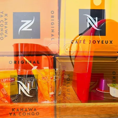 Le Petit Trianon Et Le Charme Des 2*