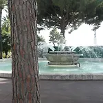 Le Petit Trianon Et Le Charme Des 2*