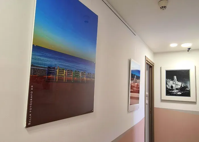 Le Petit Trianon Et Le Charme Des 2* نيس