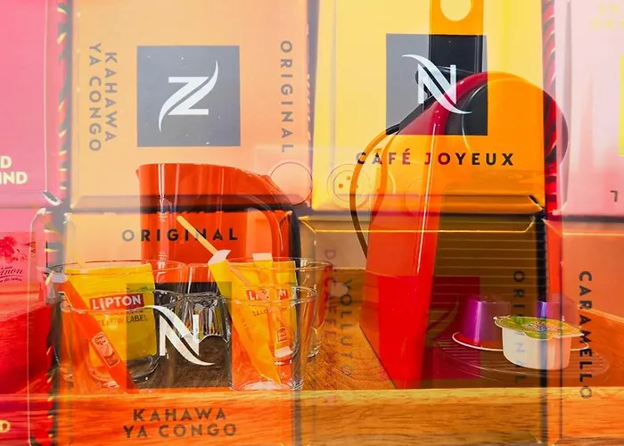 Le Petit Trianon Et Le Charme Des 2*