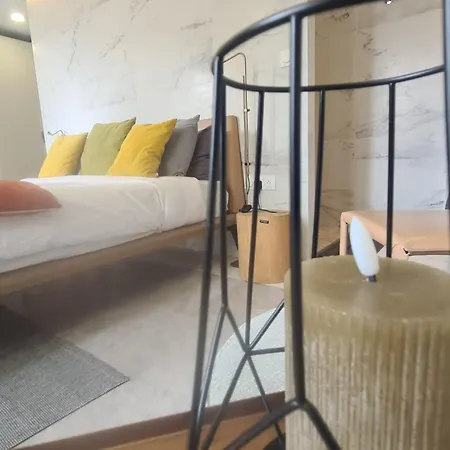 Отель Le Petit Trianon Et Le Charme Des Ницца